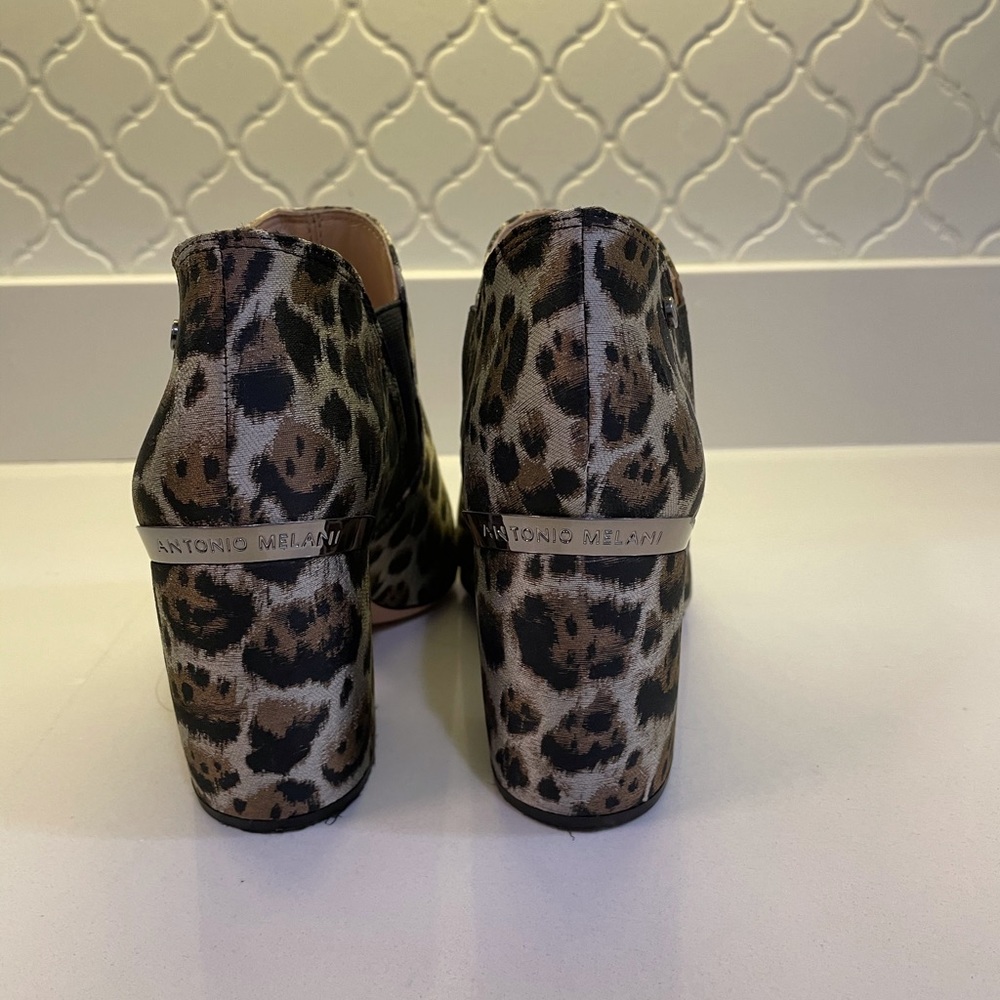 Antonio Melani ankle boots